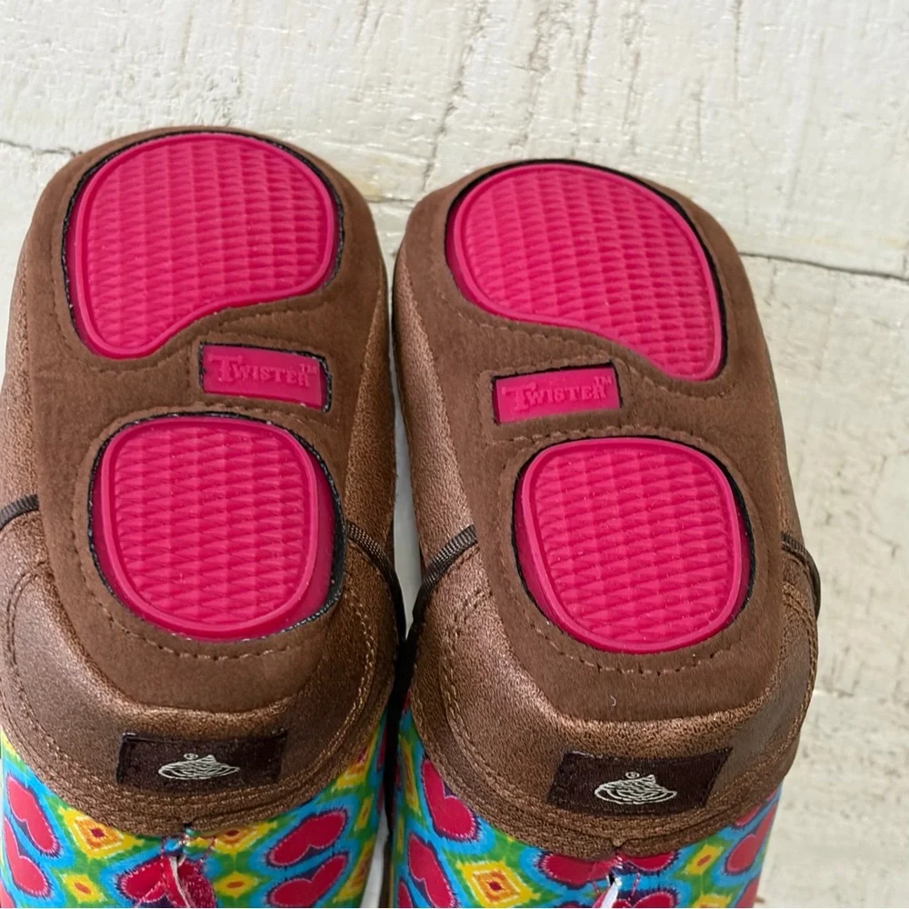 Twister Baby Buckers NWT Infant‎ Baby size 4 Abigale Tie Dye Hearts Cowboy Boots